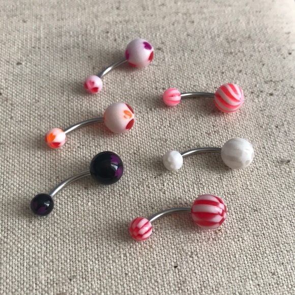 Belly button ring - Picture 2 of 5